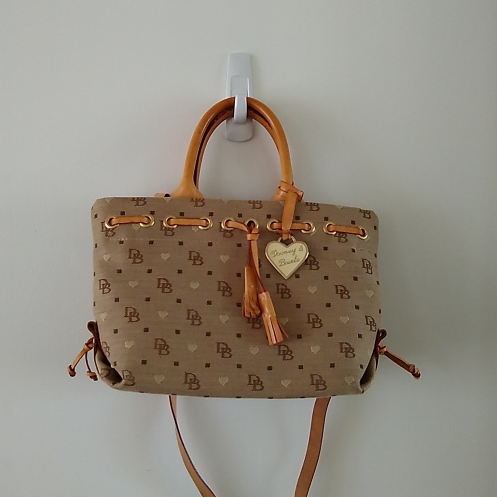 Dooney & Bourke Crossbody Bag Great Condition